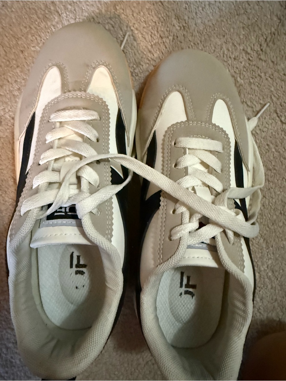 DeFlorence Tennis Shoes
